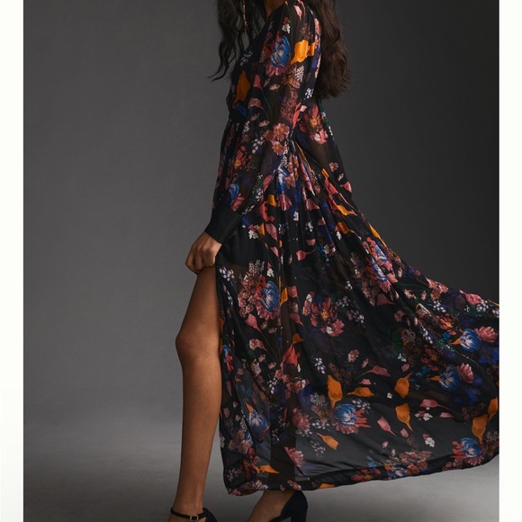 Maeve Deep-V Printed Maxi Dress Anthropologie - Picture 5 of 9